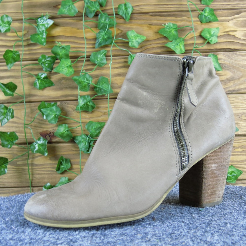 BP. Women 9.5 Taupe Leather Ankle Boots Block Heel Zip Side Casual Chic